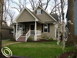 1st image of 725 W Breckenridge St