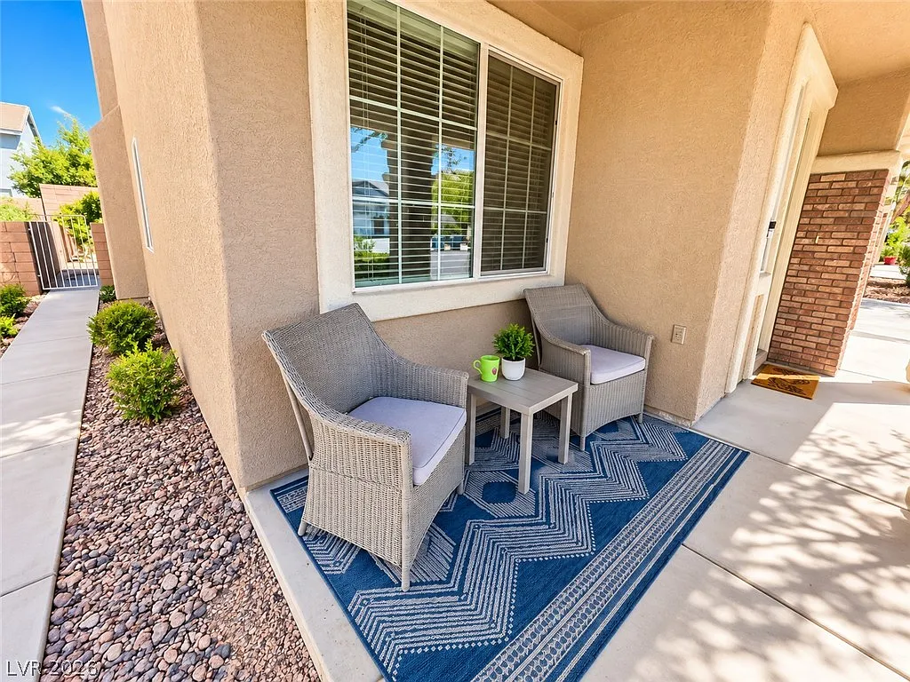 5 bed, 3.0 bath, 3014 sqft, $2,800 — Photo 4