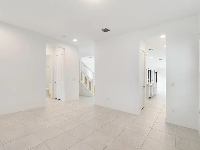 13351 Machiavelli Way — Photo 4
