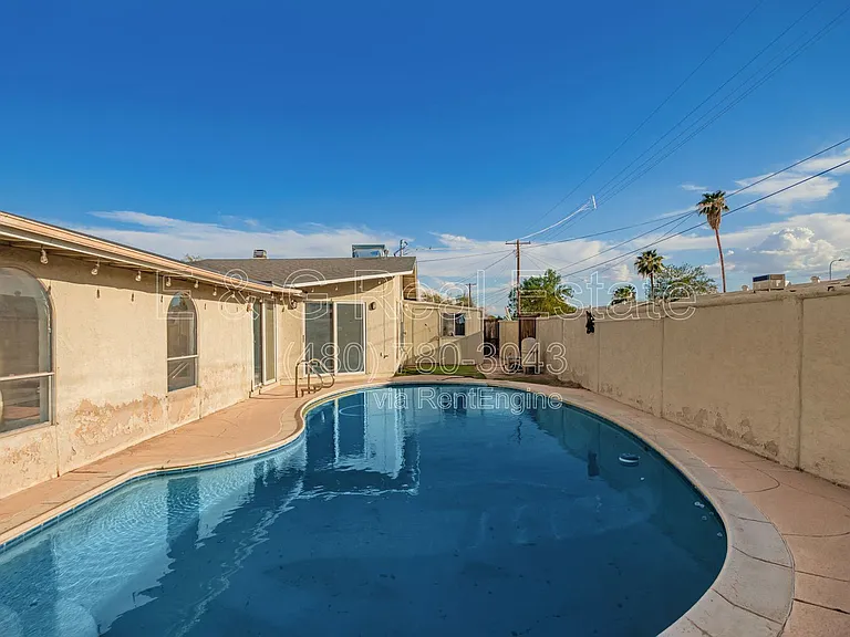 1708 N Daffodil St — Photo 33