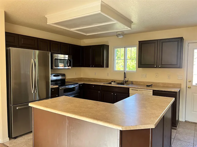 2926 S Killarney Way — Photo 6