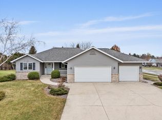 600 N 6th St, Oostburg, WI 53070