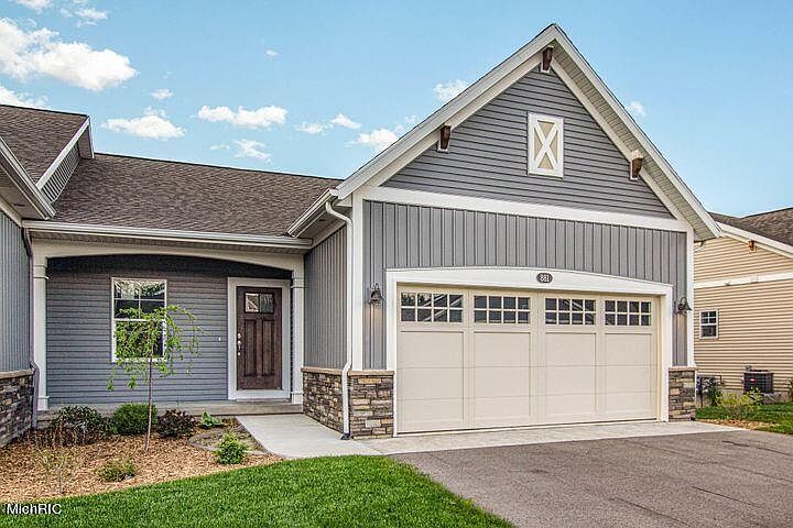 1st image of 853 S Center Park Dr SW #22