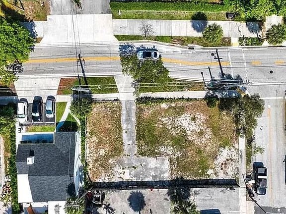 2nd image of 401 47th Street