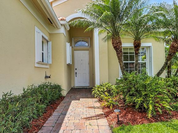 3rd image of 6791 SE Twin Oaks Cir