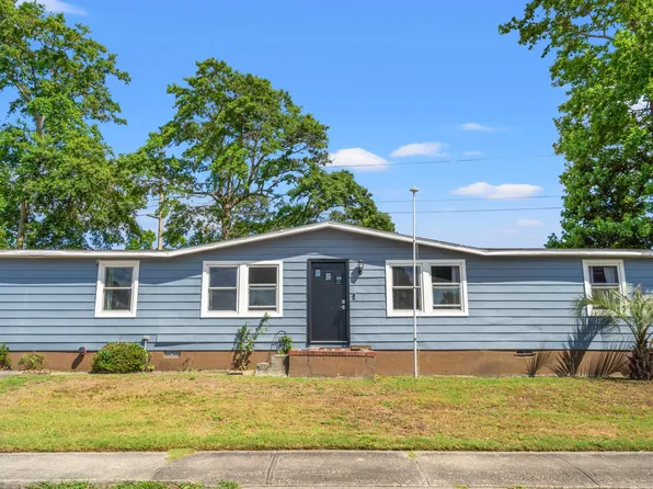 1156 Forest Dr., North Myrtle Beach, SC 29582