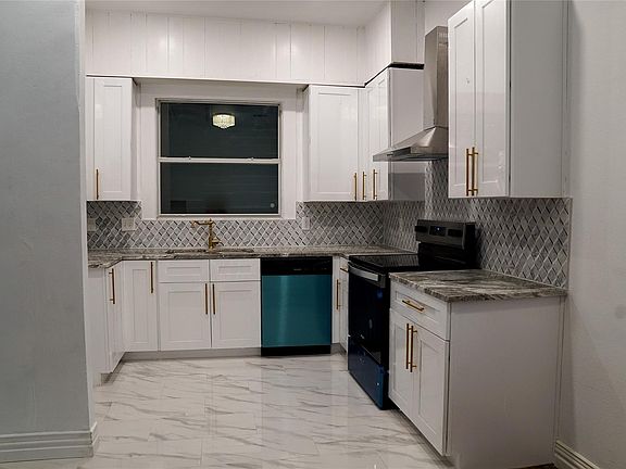 3rd image of 3411 Avenue R