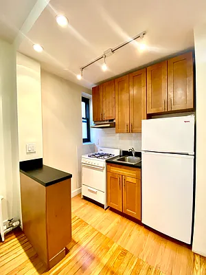 Rented by City & Suburban | media 10