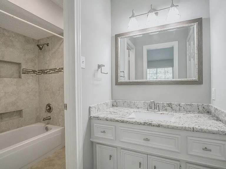 6302 Laver Love Dr — Photo 32