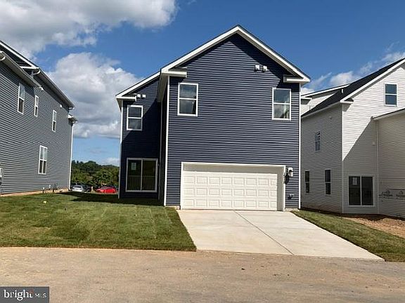 2nd image of 1518 Ripplecreek Dr