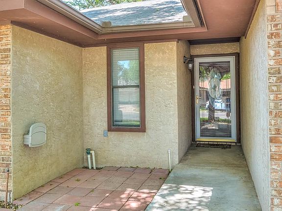 5th image of 1805 Parkview Dr