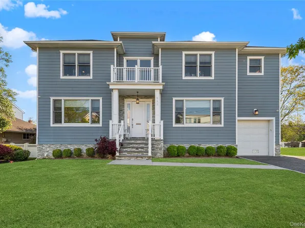 553 Derby Avenue, Woodmere, NY 11598