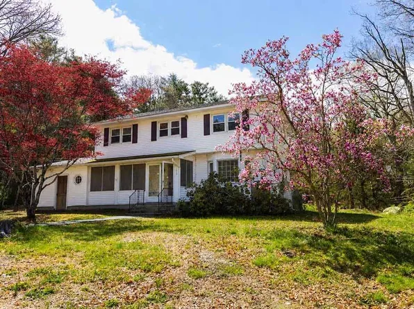 213 Hartford Pike, Foster, RI 02825