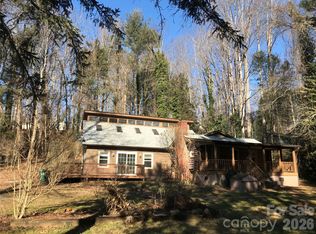 545 Avery Creek Rd, Arden, NC 28704