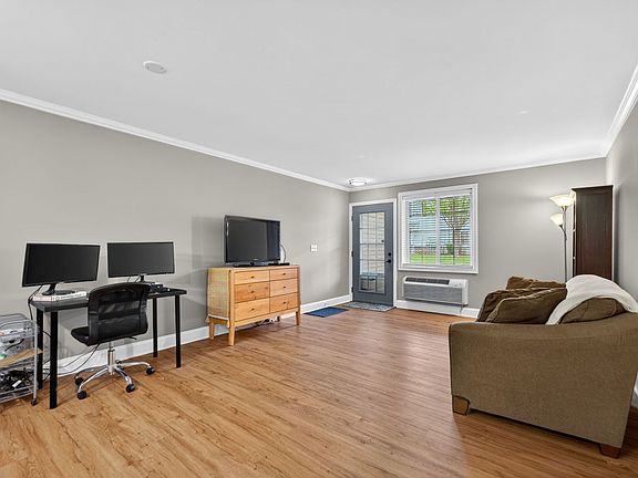 5th image of 1613 Silverstone Dr #1613