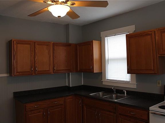 3rd image of 430 15th St NW