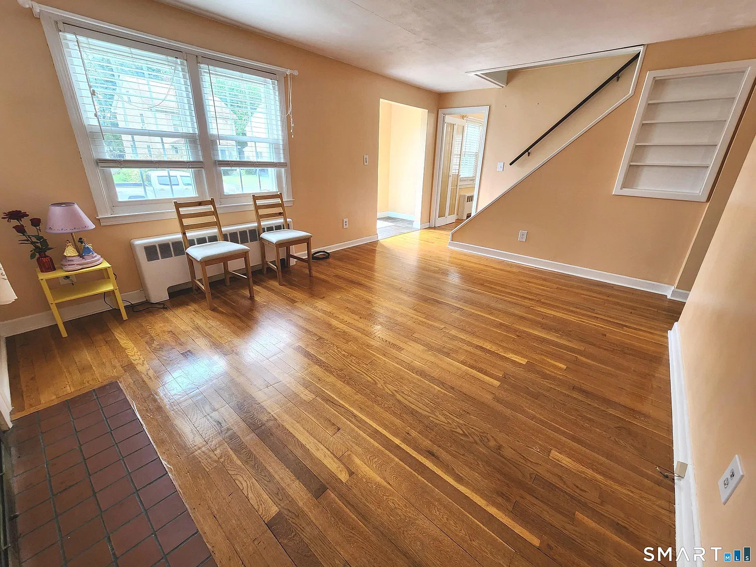 3 bed, 1255 sqft, $2,300 — Photo 3