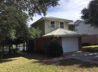95 Blue Lake Rd, Santa Rosa Beach, FL 32459