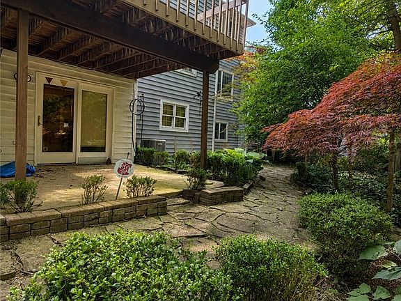 3rd image of 6648 Washington Cir