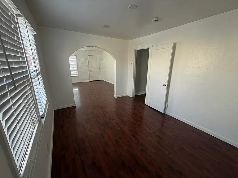 1136 N Sanborn Rd #10 — Photo 14