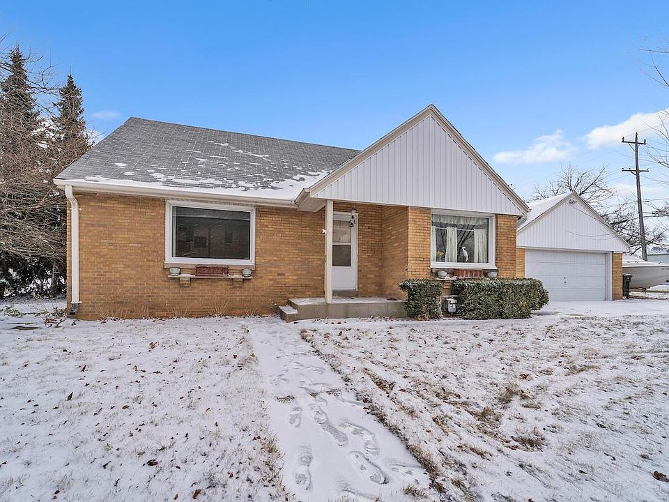 1st image of 10539 West Oklahoma AVENUE