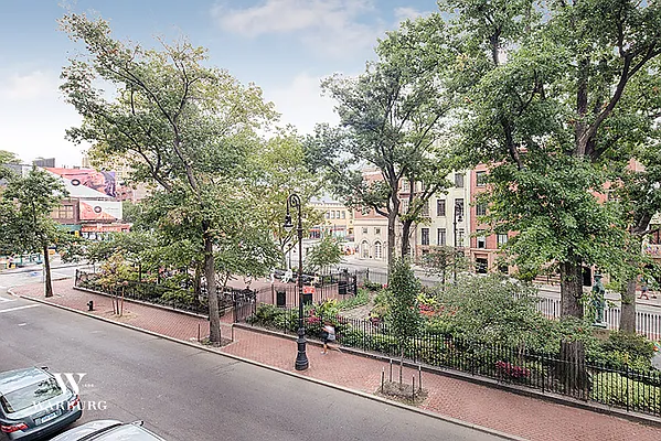 Rented by Warburg | media 6