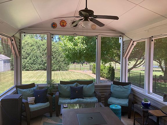 3rd image of 187 Wilcox Dr