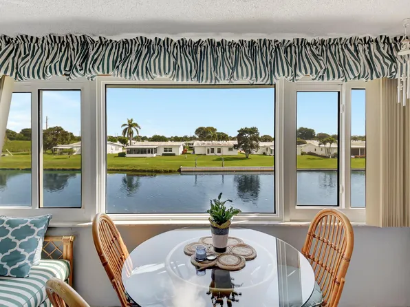 1112 Lake Terrace #203, Boynton Beach, FL 33426