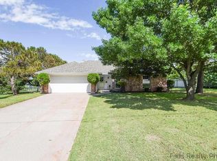 1101 N Jackson Ave, Iowa Park, TX 76367