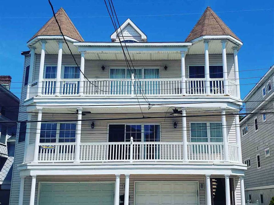 1st image of 807 Plymouth Pl #2