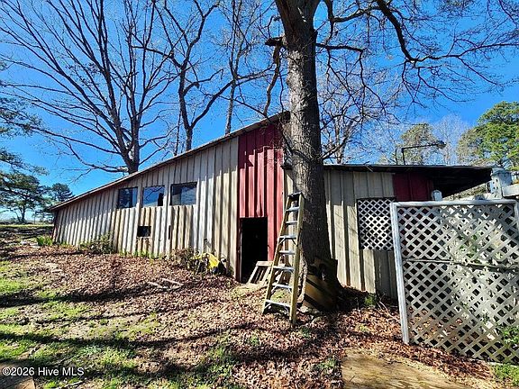 3rd image of 5737 Weaver Road