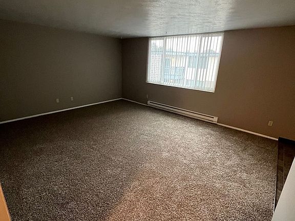 3rd image of 160 Van Giesen St #303
