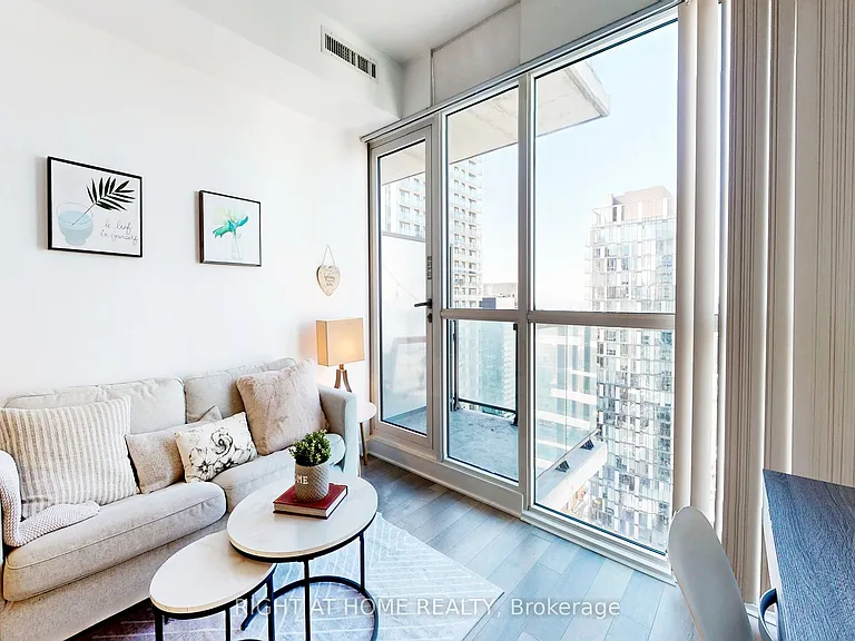 290 Adelaide St W #3603 — Photo 8