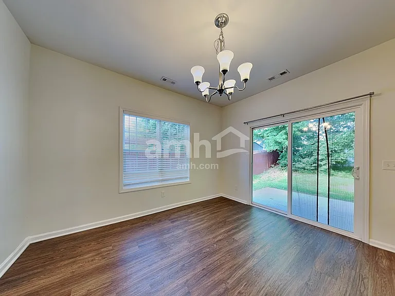 2933 Smooth Stone Trl — Photo 6