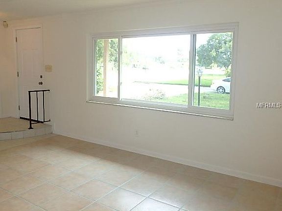 3rd image of 1601 61st Ave S