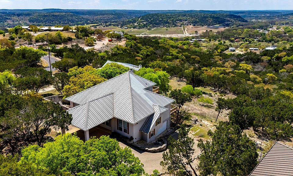 1st image of 224 Ranch Rim Dr W