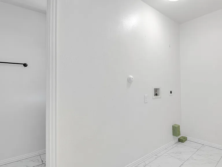 818 N Virginia St — Photo 26