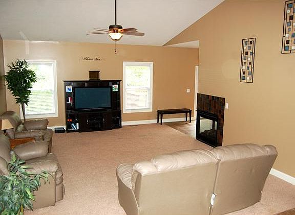 4th image of 12837 Rocky Creek Dr NW