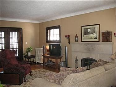 3rd image of 1908 Janette Ave