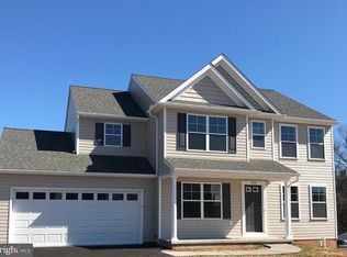 220 Lynne Dr, Mount Wolf, PA 17347