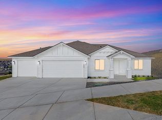 2836 S Osborne St, Kennewick, WA