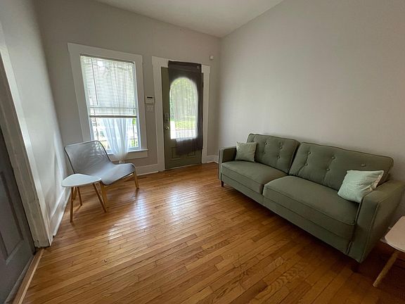 4th image of 520 E 31st St #B