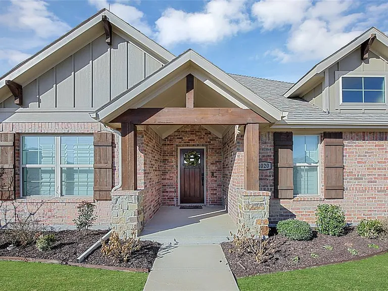 4020 Highplains Dr — Photo 2