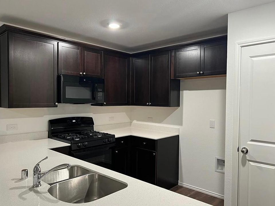 1st image of 2310 Alcantara Ave