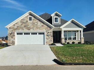 5668 N Kestrel Cir, Appleton, WI 54913