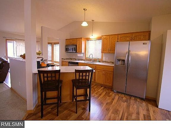 3rd image of 5801 88th Cres