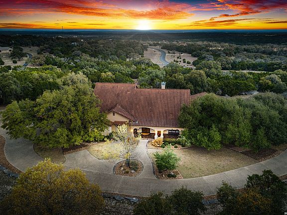 3rd image of 136 Park Ridge