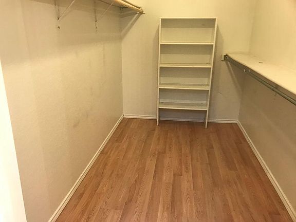 4th image of 2524 Galemeadow Dr