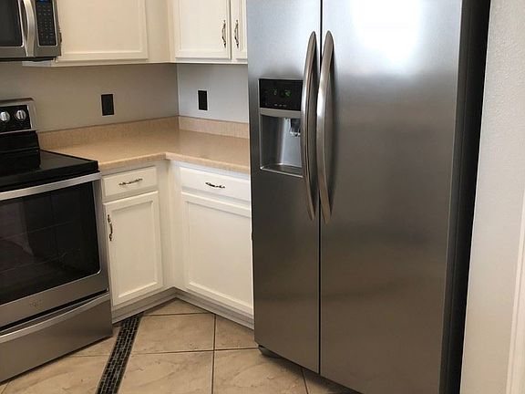 4th image of 3110 Bayside Grv