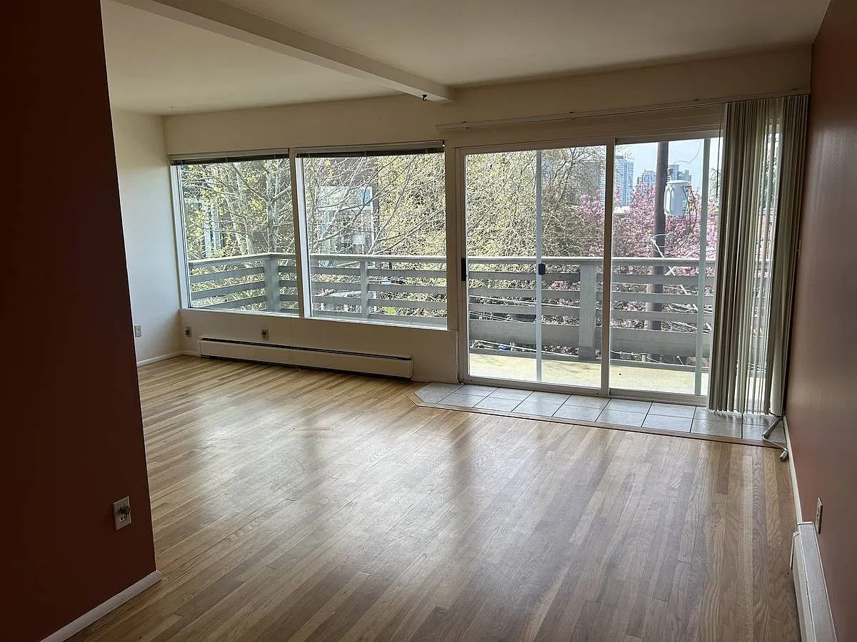 2 bed, 780 sqft, $2,280 — Photo 2